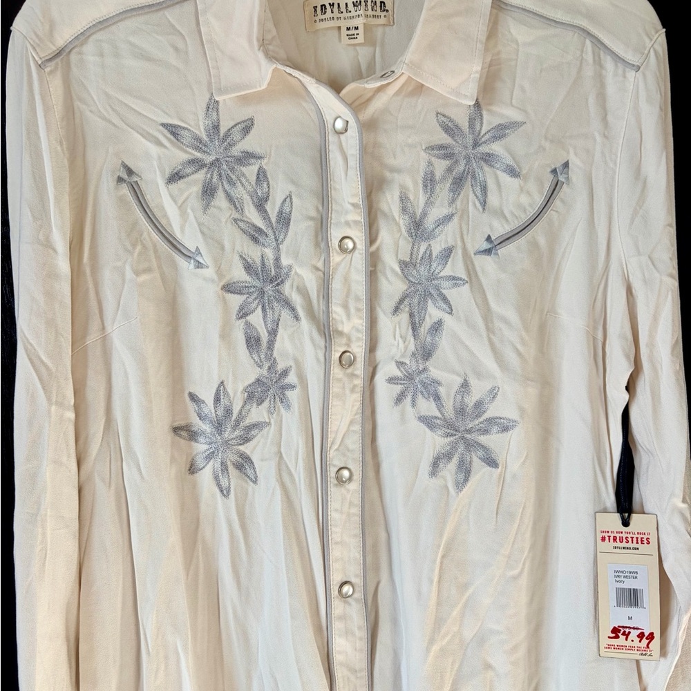 Idyllwind Ivory Grey floral embroidered pearl snap button western shirt. NWT - Picture 2 of 6